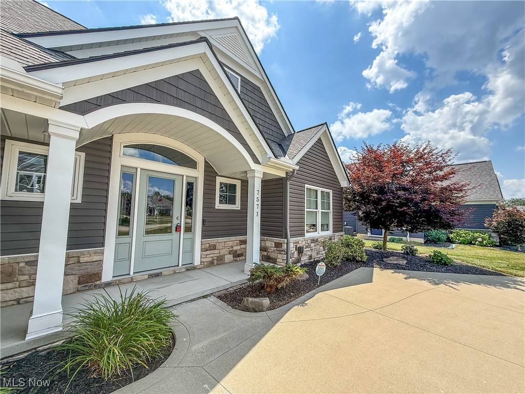 Sagamore Hills, OH 44067,7571 Silverleaf CT