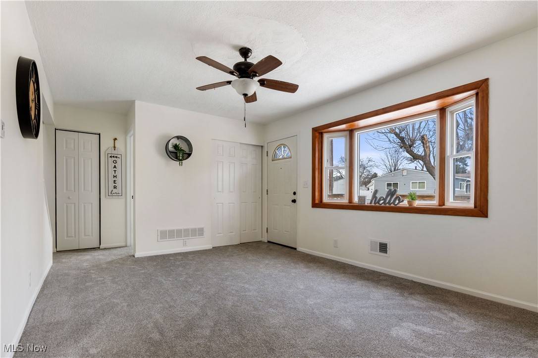 Akron, OH 44314,1078 Breckenridge ST