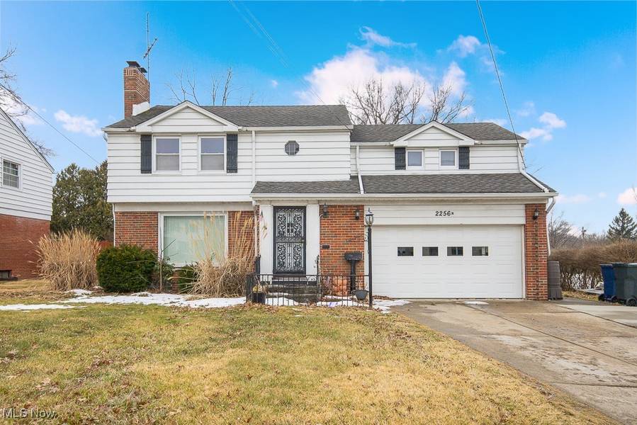 2256 N Taylor RD, Cleveland Heights, OH 44112