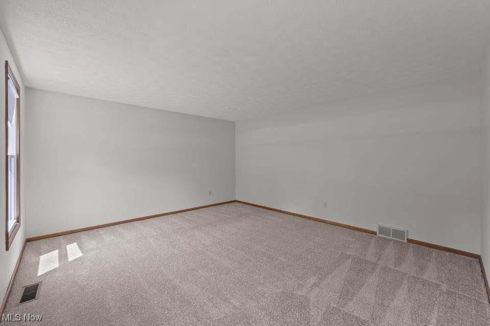 Solon, OH 44139,7124 Hollyhock LN