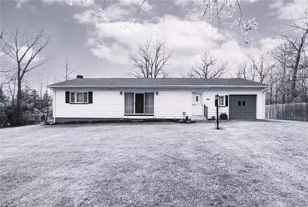 12656 Youngstown Pittsburgh RD,  Petersburg,  OH 44454