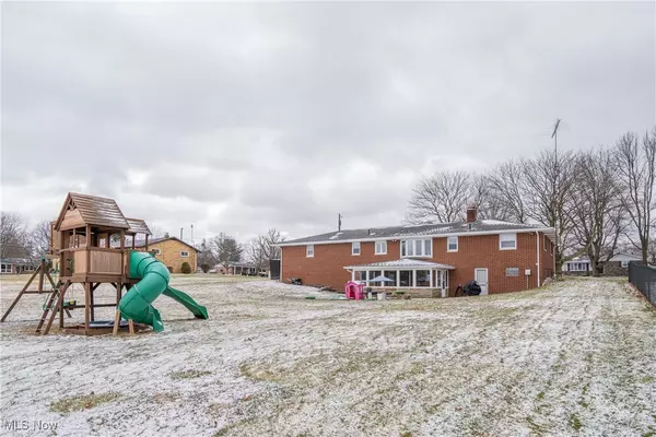 Louisville, OH 44641,9765 Sommerville ST