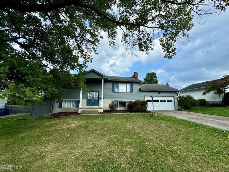 351 Center ST, Hubbard, OH 44425