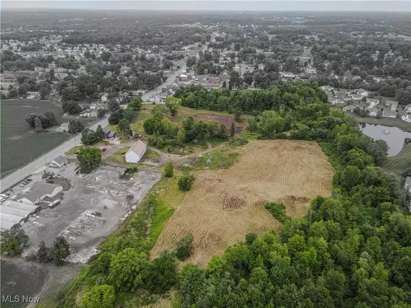 North Canton, OH 44720,9520-9570 Cleveland AVE NW