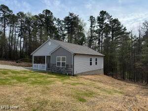 342 Elm ST, New Straitsville, OH 43766