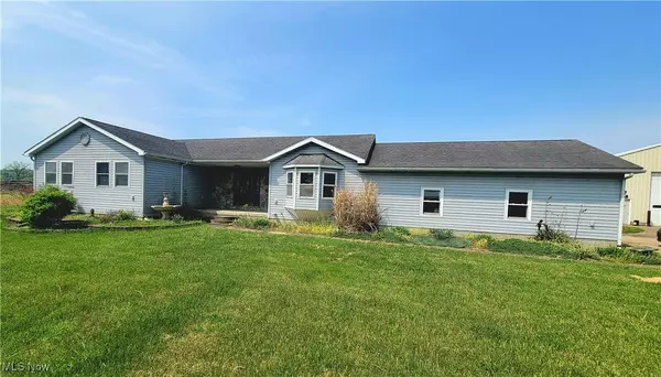 1441 Masonic Park RD, Marietta, OH 45750