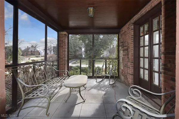 Rocky River, OH 44116,314 Northcliff DR