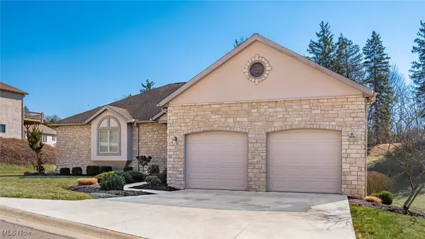 Zanesville, OH 43701,2370 Oak Meadow LN