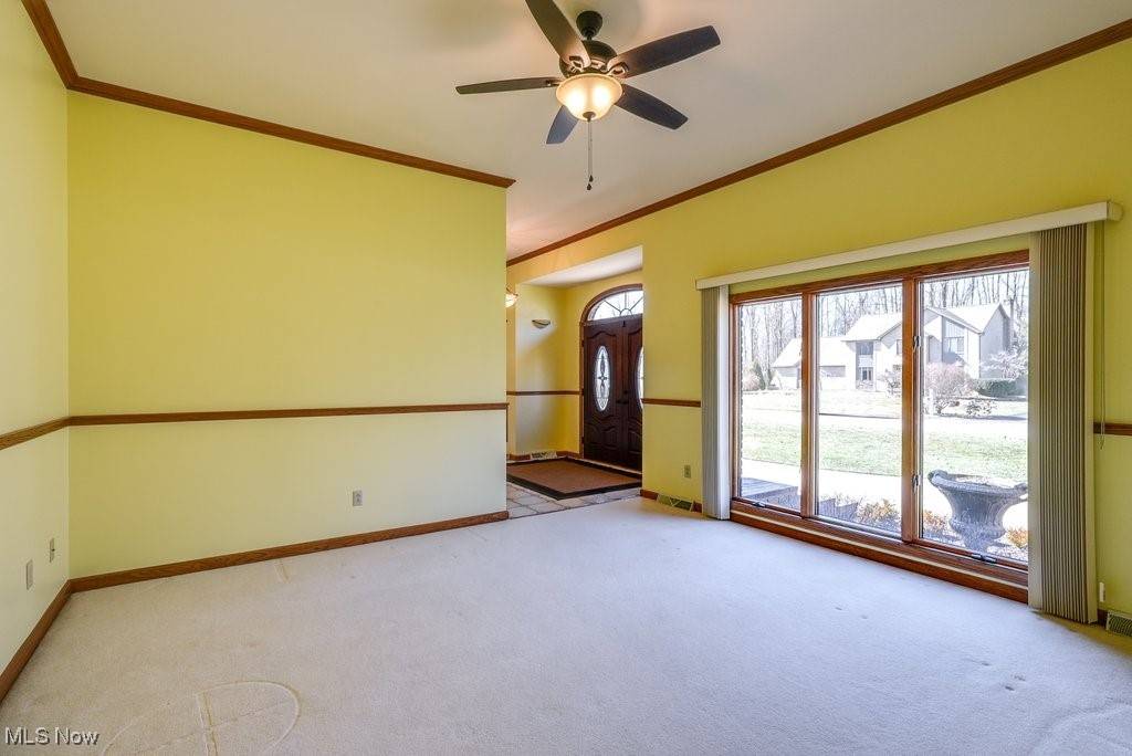 Warren, OH 44484,534 Avalon DR SE