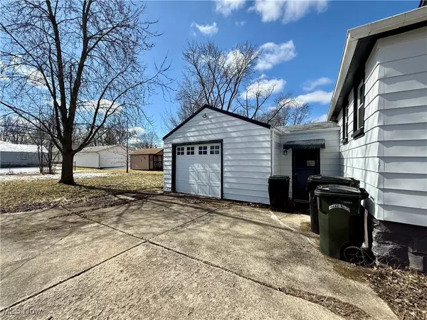 Elyria, OH 44035,169 Caroline ST