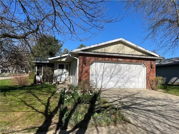 1654 Oakwood Cir, Wooster, OH 44691