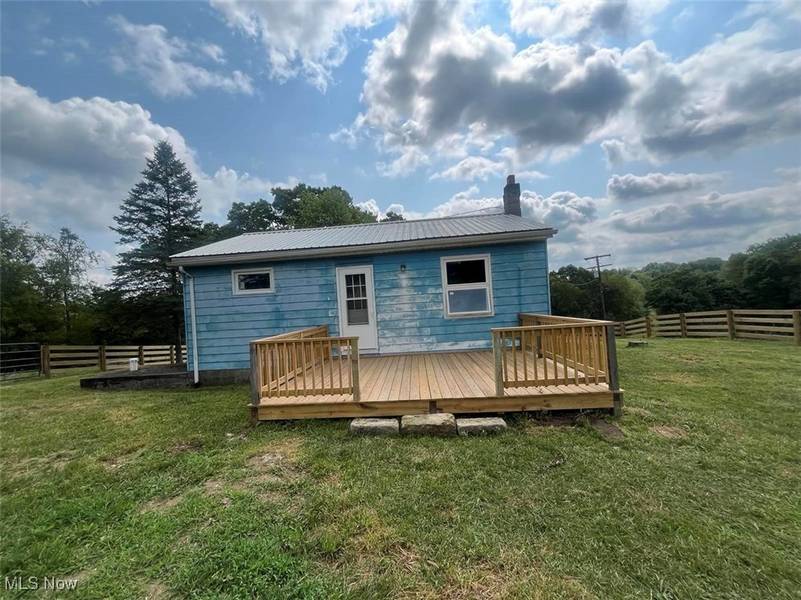 8733 County RD #39, Bloomingdale, OH 43910