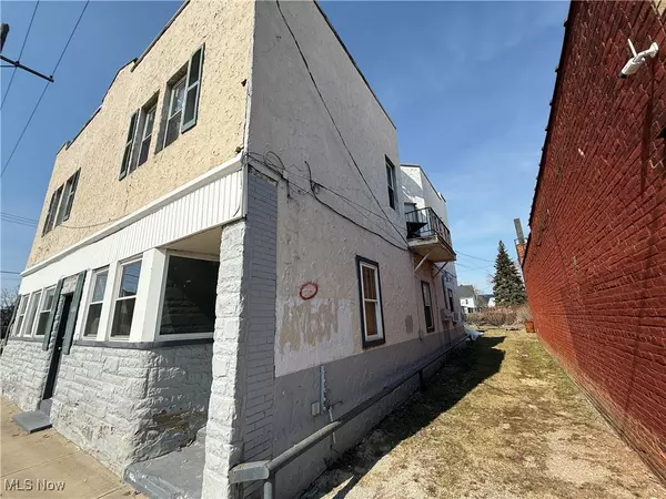 Cleveland, OH 44102,10412 Madison AVE