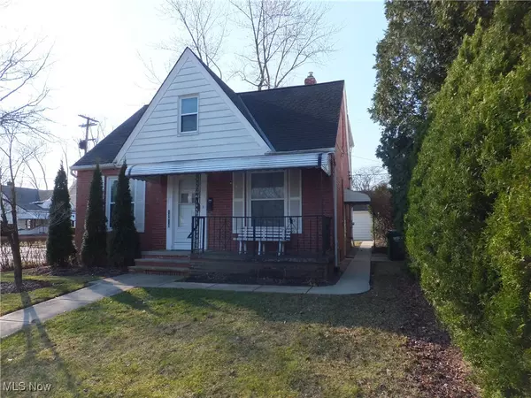 13416 Grannis RD,  Garfield Heights,  OH 44125