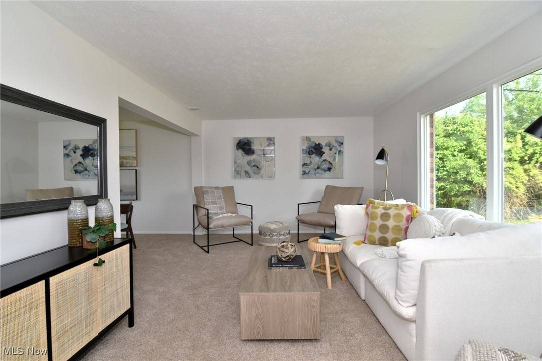 Oakwood Village, OH 44146,26241 Dennisport DR