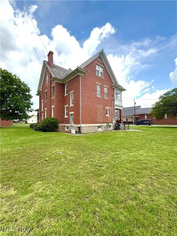 St Marys, WV 26170,706 Dewey AVE