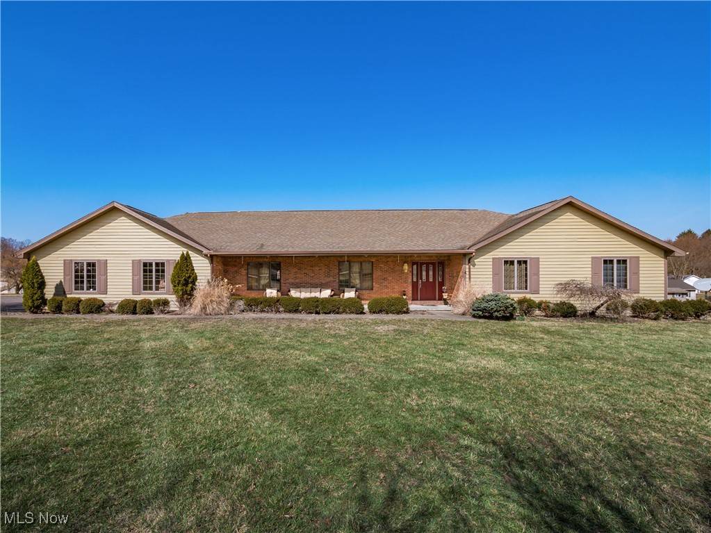 5023 Dresden CT, Zanesville, OH 43701