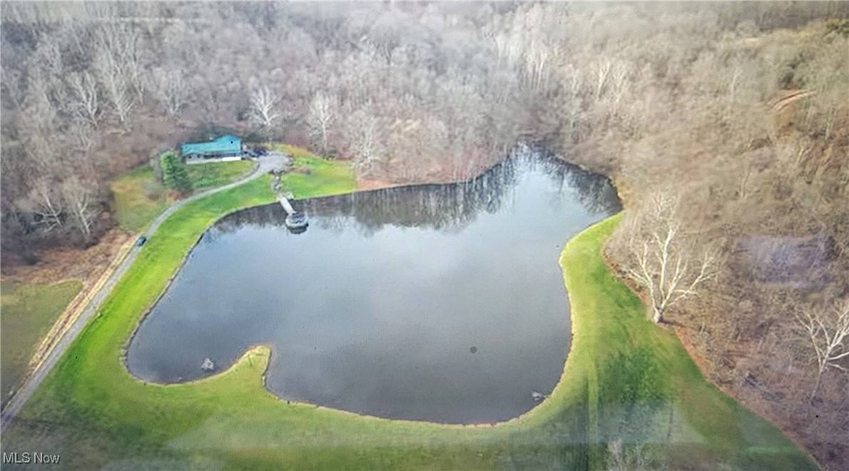 Waterford, OH 45786,150 Lois LN
