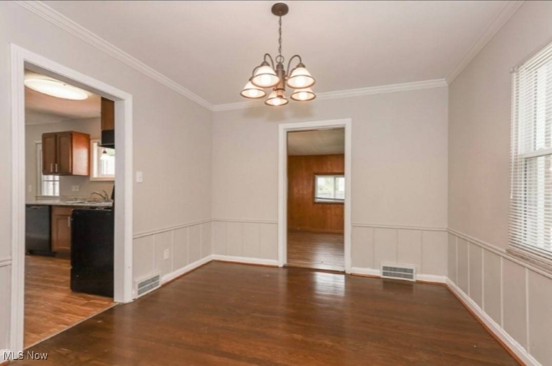 Euclid, OH 44123,144 E 208th ST
