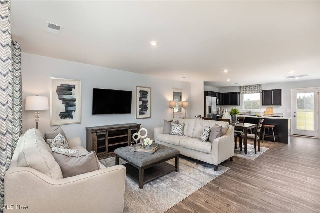 South Euclid, OH 44121,S/L 1 Queen Ann CT