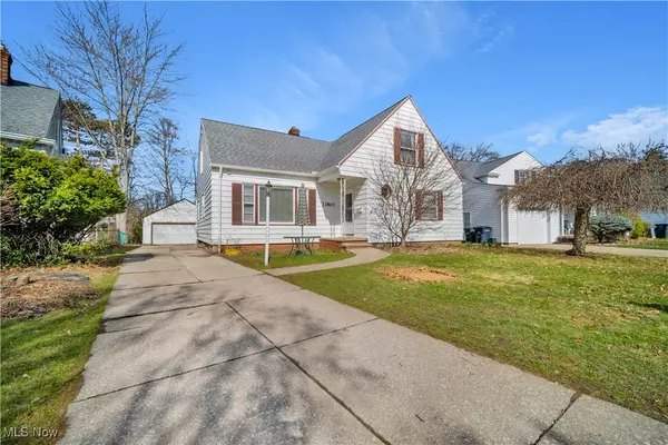 Beachwood, OH 44122,23807 Edgehill DR