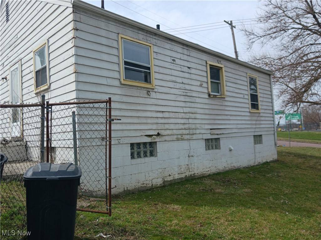 Youngstown, OH 44502,1710 Homewood AVE