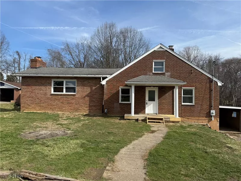 232 Vine ST, Follansbee, WV 26037