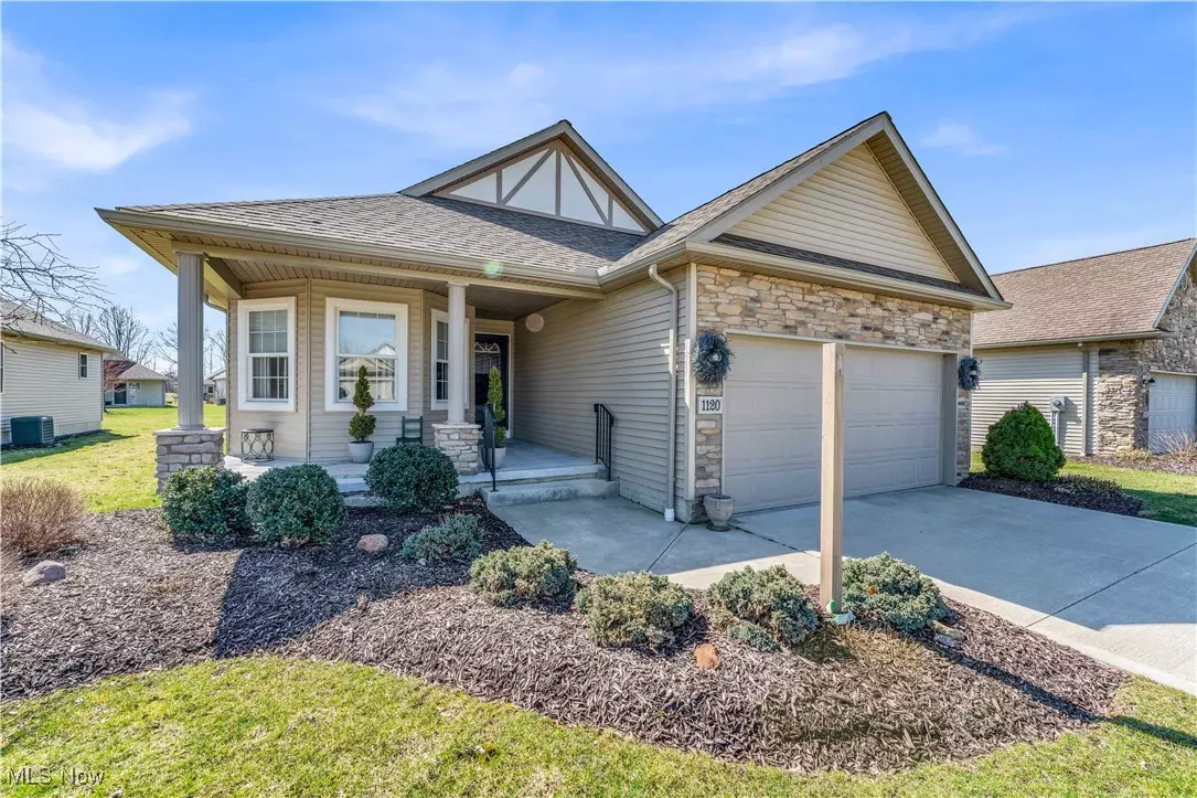 Grafton, OH 44044,1120 Hunting Hollow
