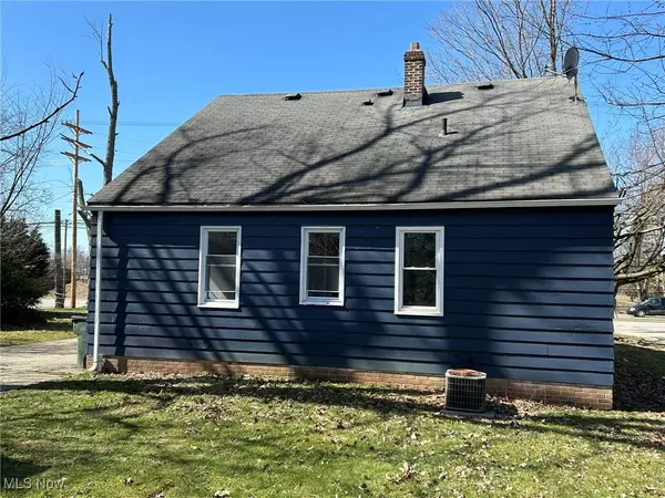South Euclid, OH 44121,1819 Warrensville Center RD