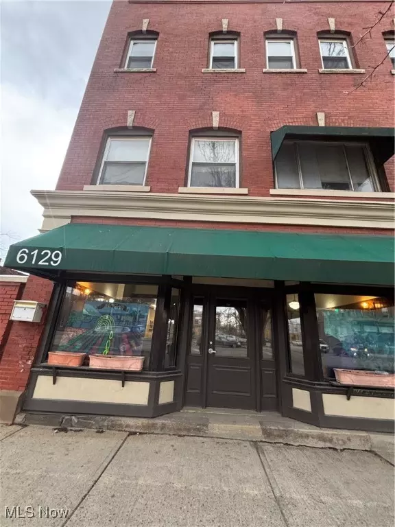 6129-31 Saint Clair AVE #6129, Cleveland, OH 44103