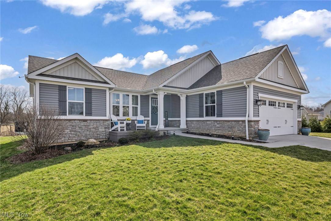 Akron, OH 44313,1988 E Woodland DR