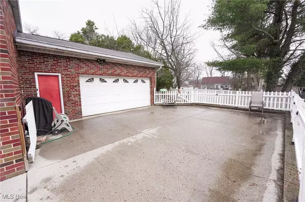 Akron, OH 44310,1225 Magnolia AVE