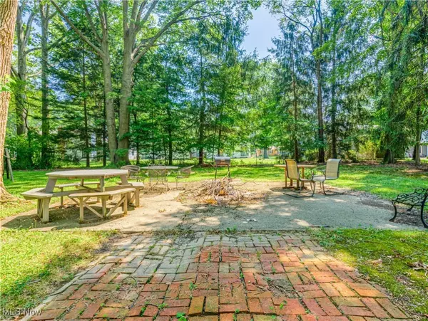 Stow, OH 44224,3807-3811 Osage ST
