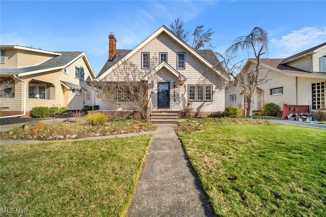 Lakewood, OH 44107,17816 Lakewood Heights BLVD