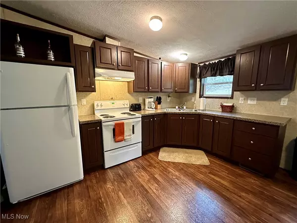 Carrollton, OH 44615,4160 NW Jade RD NW
