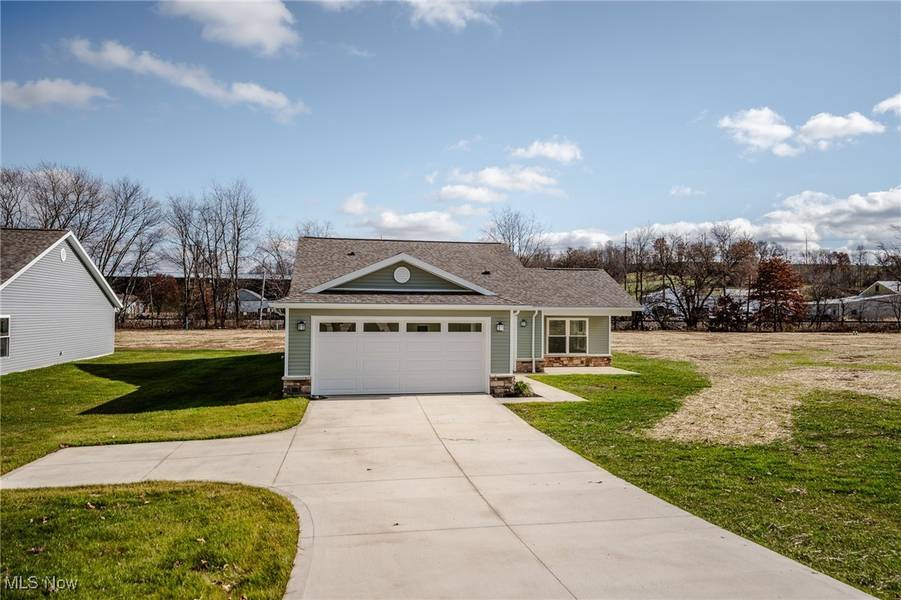 127 Buena Vista ST, Baltic, OH 43804
