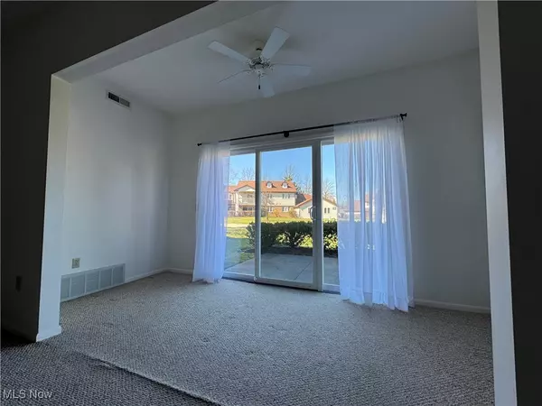 Mentor, OH 44060,7131 Village DR