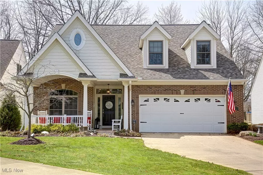 660 Tournament DR, Avon Lake, OH 44012