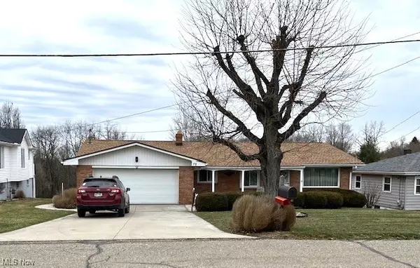 72 Woodvue LN, Wintersville, OH 43953