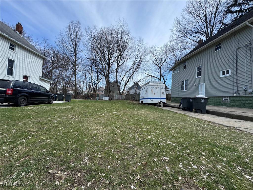 1009 Celina AVE, Akron, OH 44307