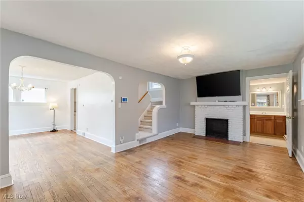 University Heights, OH 44118,2192 Barrington RD