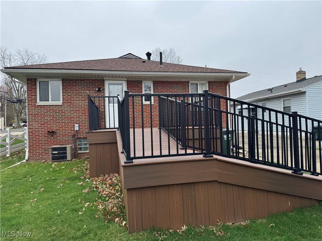 Barberton, OH 44203,579 Robinson AVE