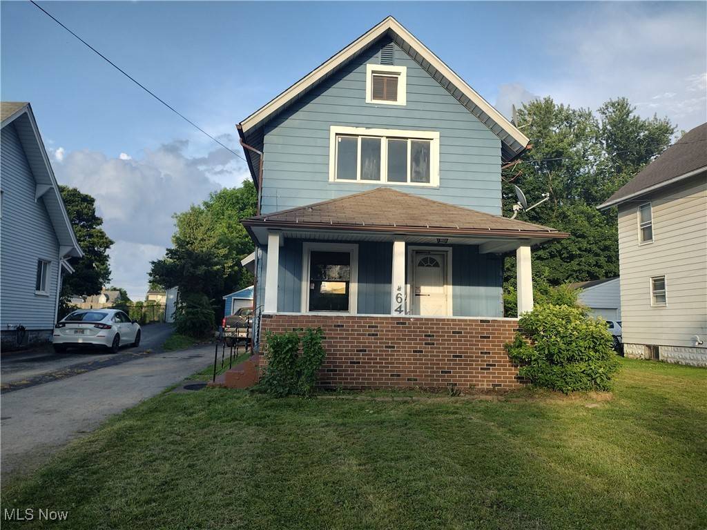 64 Walnut ST, Struthers, OH 44471