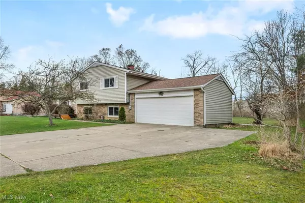 Northfield, OH 44067,248 N Oakmont DR