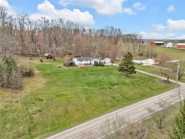 Navarre, OH 44662,5924 Fohl RD SW