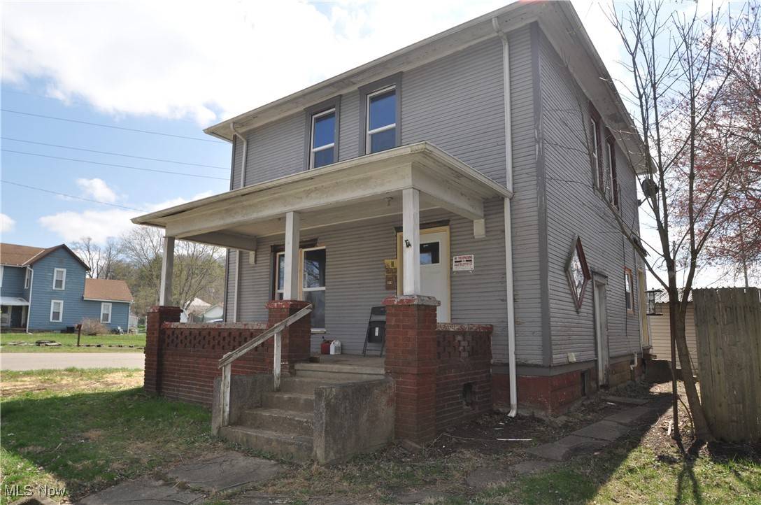 1337 Chestnut ST,  Coshocton,  OH 43812