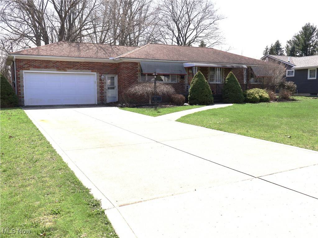 Elyria, OH 44035,42605 Grandview DR