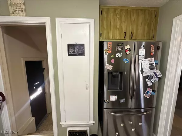 Youngstown, OH 44502,579 Roxbury AVE