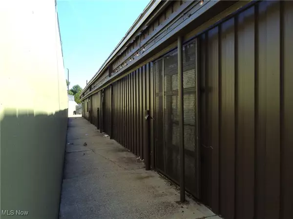 Parkersburg, WV 26104,4540 Emerson Avenue