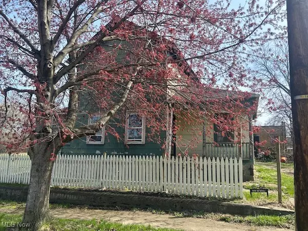 Cleveland, OH 44105,3990 E 89th ST